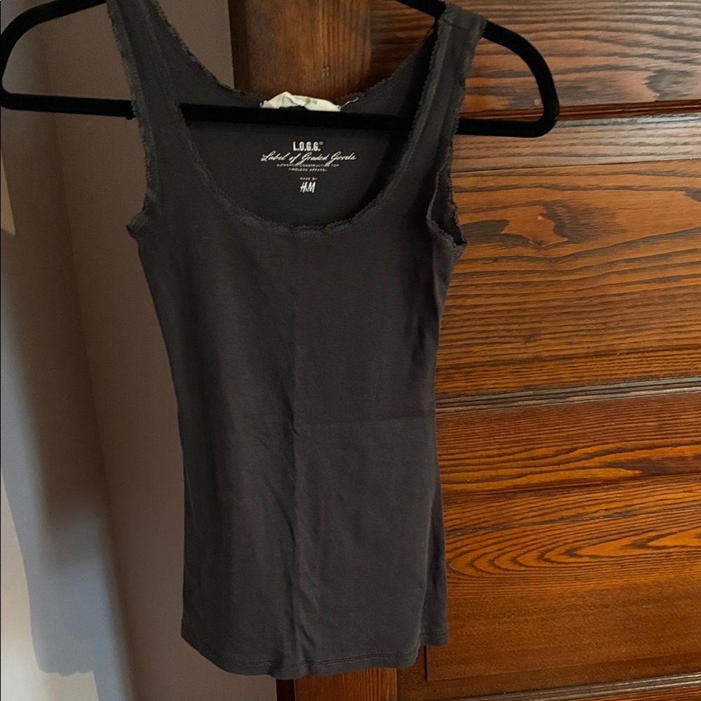 H&M Black Sleeveless Scoop Neck Tank Top